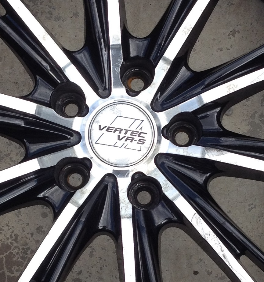 アルファード　ホイールガリ傷リペアのブログを更新しました。